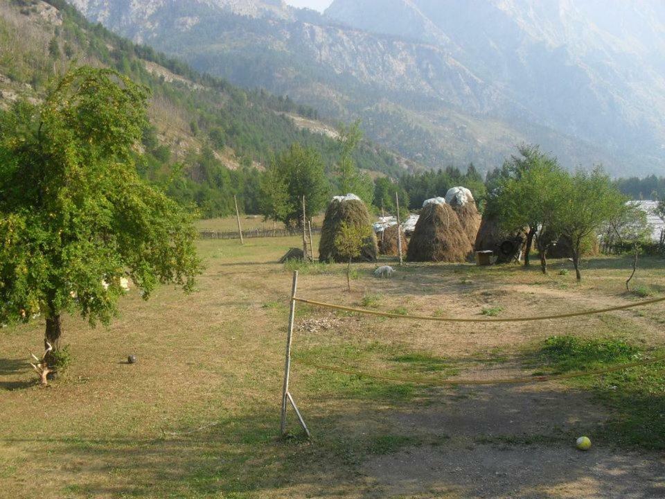 Готель Valbona Eco Camping Екстер'єр фото